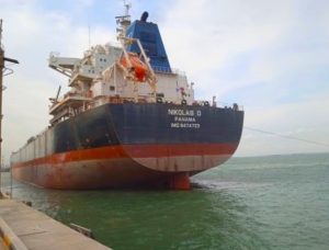 TTL Pecahkan Rekor Ship To Ship Kapal Curah Kering Tercepat